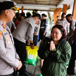 Polres Tana Toraja Bersama Bulog Gelar Gerakan Pangan Murah Nasional