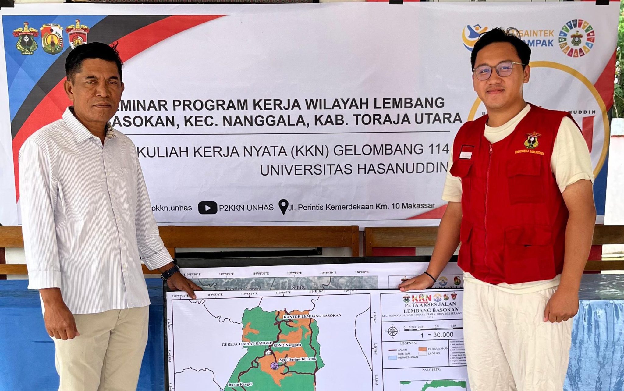 Mahasiswa KKN Unhas Petakan Akses Jalan, Dukung Pengembangan Desa di Lembang Basokan