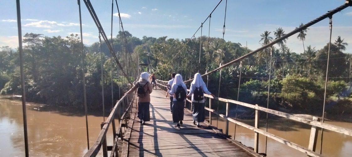 Usia 36 Tahun, Jembatan Gantung Rapuh Ancam Keselamatan 4.000 Warga Desa Lebang