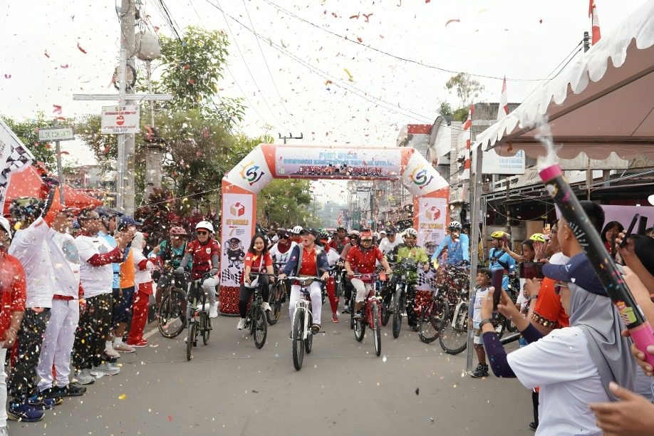 Ratusan Peserta Ikuti Fun Bike HUT ke-7 Bawaslu di Toraja Utara