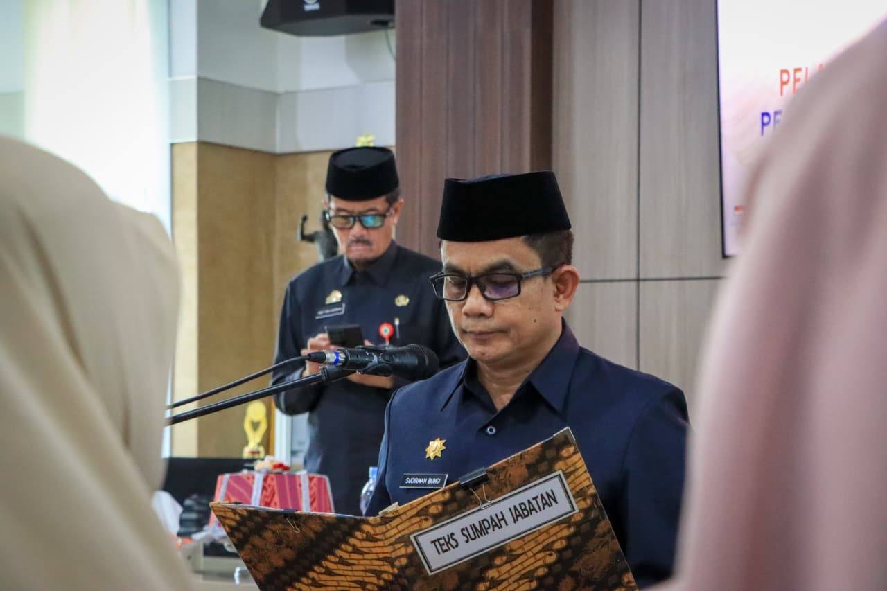 Wakil Bupati Pinrang Lantik 5 Pejabat Lingkup Pemkab Pinrang