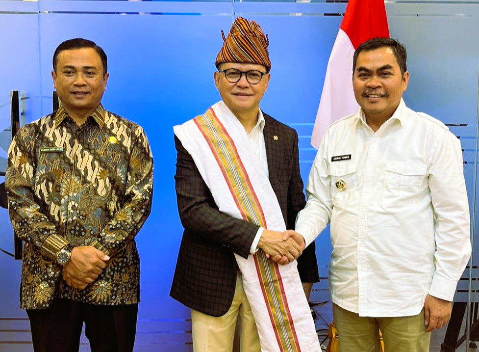 Bupati Zadrak Temui Menteri PPMI, Bahas Perlindungan Pekerja Migran Asal Tana Toraja