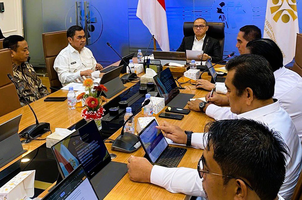 Bupati Zadrak Temui Menteri PPMI, Bahas Perlindungan Pekerja Migran Asal Tana Toraja