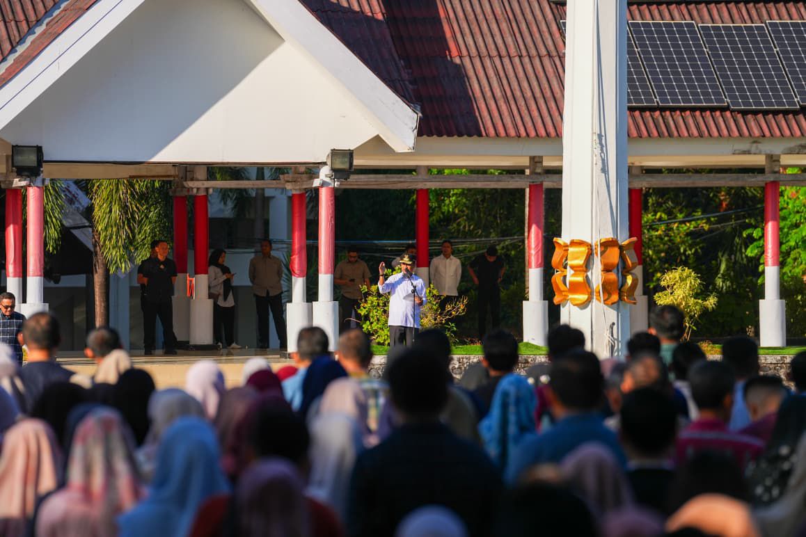 Pemprov Sulsel Terapkan WFA, Gubernur Andi Sudirman Ingatkan Kinerja dan Layanan Publik Tetap Jadi Prioritas 1 Pemprov Sulsel Terapkan WFA, Gubernur Andi Sudirman Ingatkan Kinerja dan Layanan Publik Tetap Jadi Prioritas