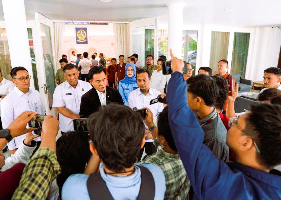 Gubernur Sulsel Terima Kunjungan Menko Hukum dan HAM Yusril Ihza Mahendra