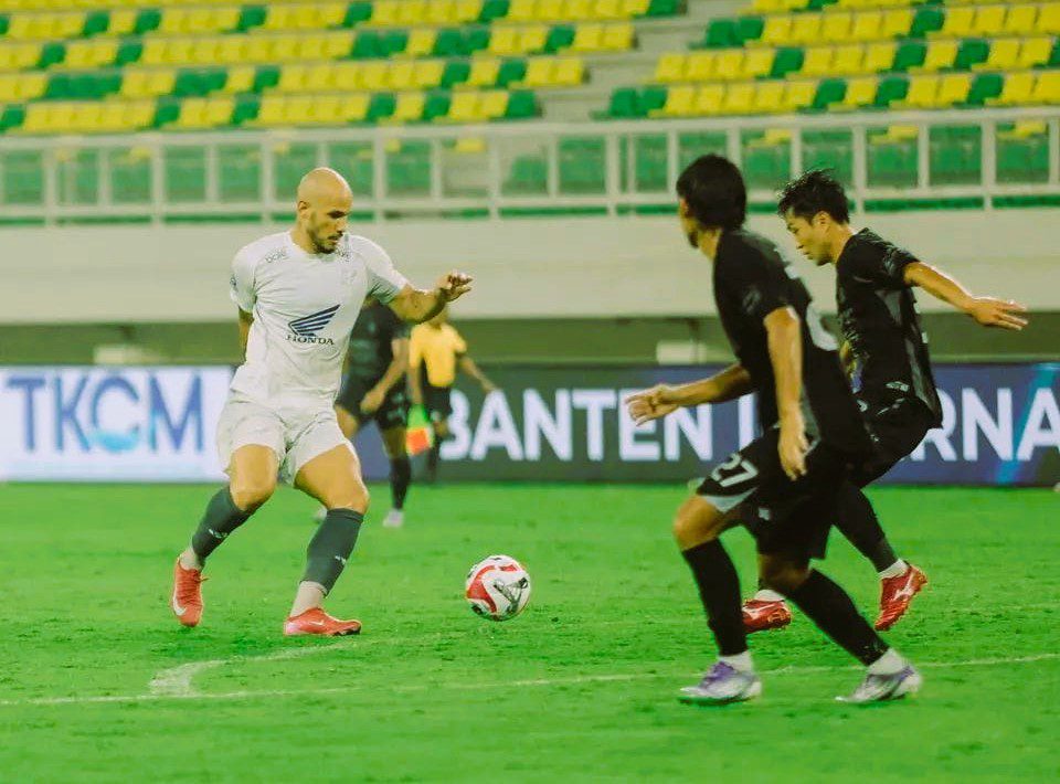 2 Penalti Antar Persita Tangerang Bungkam PSM Makassar