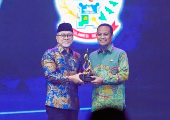 Pemprov Sulsel Raih Penghargaan Daerah Peduli Ketahanan Pangan di Ajang Nasional
