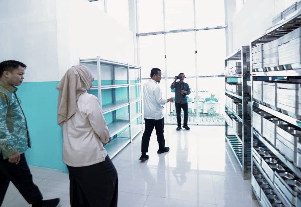 Gubernur Sulsel dan KPPG Tinjau Kesiapan Program Makan Bergizi Gratis
