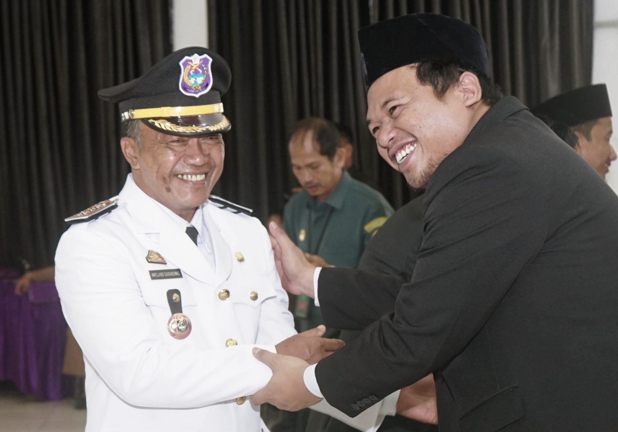 Wakil Bupati Enrekang Lantik Delapan Pejabat Administrator 2 Wakil Bupati Enrekang Lantik Delapan Pejabat Administrator