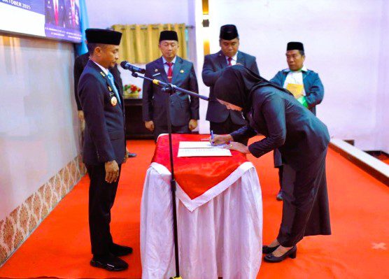 Bupati Bone Lantik 73 Pejabat Baru, Tekankan Integritas dan Tanggung Jawab Moral