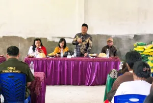 Bupati Mamasa Sambangi Desa Kalama, 176 Warga Dapat Layanan Kesehatan Gratis