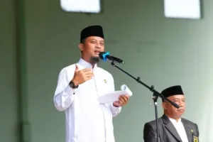 Gubernur Andi Sudirman Kucurkan Rp5 Miliar untuk Perbaikan Jalan ke Ponpes DDI Mangkoso Barru