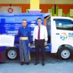 Dinas Lingkungan Hidup Enrekang Terima Bantuan Mobil Dump Truck dari BRI Peduli