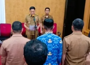 Tiga Penjabat Kepala Desa Dilantik Bupati Enrekang