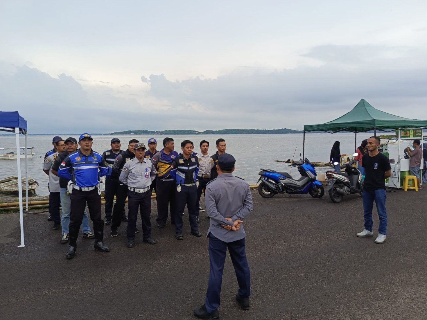 UPTD Parkir Gelar Apel Persiapan Car Free Night & Car Free Day di Anjungan Cempae
