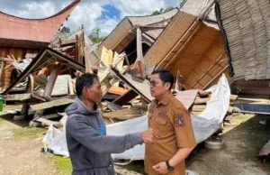 Bupati Zadrak Tinjau Lokasi Bencana Puting Beliung di Sangalla Utara, Pastikan Penanganan Cepat bagi Warga