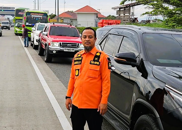 Gubernur Sulsel Turun Langsung Salurkan Bantuan untuk Korban Banjir di Aceh Tamiang