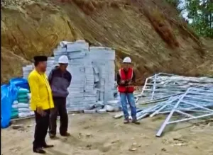 Bupati Mamasa Tinjau Lokasi Labkes Bombonglambe, Minta Blokade Dibuka demi Kelanjutan Pembangunan