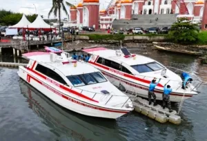 Gubernur Sulsel Resmi Luncurkan Klinik Terapung untuk Perluas Akses Layanan Kesehatan Pesisir dan Kepulauan