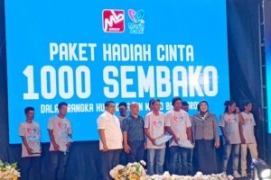 ‎Satu Dekade Mario Bakti Group, Salurkan 1.000 Paket Sembako dan Bedah 10 Rumah di Parepare ‎
