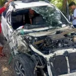 Mobil Ringsek, Sopir Terjepit dalam Kecelakaan Beruntun di Lapandan Makale