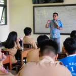 KPU Tana Toraja Gencarkan Pendidikan Pemilih Lewat Program ‘KPU Mengajar’ di Sekolah