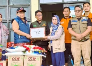 BPBD Sulsel Salurkan Bantuan Logistik untuk Pengungsi Banjir di Kelurahan Katimbang