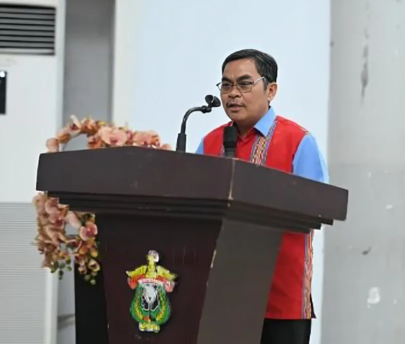 Bupati Tana Toraja dr. Zadrak Tombeg Jadi Pembicara di Dies Natalis ke-70 FK Unhas