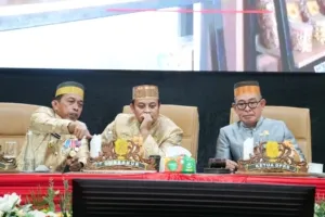 Kado HUT ke-682 Sidrap: Gubernur Sulsel Serahkan Bantuan Rp15 Miliar hingga Alsintan