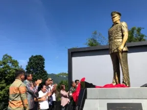 Monumen Frans Karangan di Jembatan Malango’ Diresmikan Bupati Toraja Utara