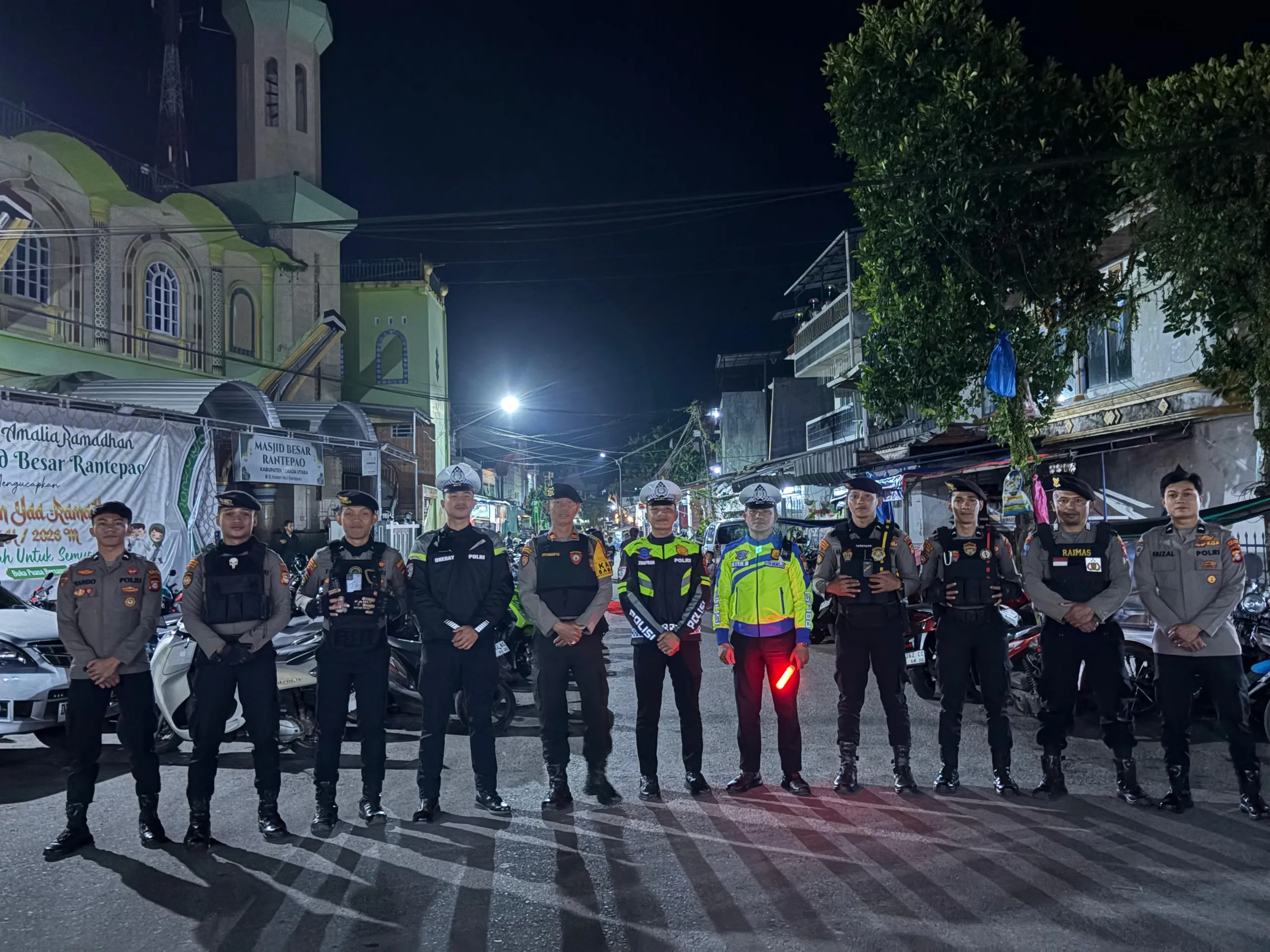 Samapta Polres Toraja Utara Intensifkan Patroli dan Pengamanan Salat Tarawih Selama Ramadan 1 Samapta Polres Toraja Utara Intensifkan Patroli dan Pengamanan Salat Tarawih Selama Ramadan