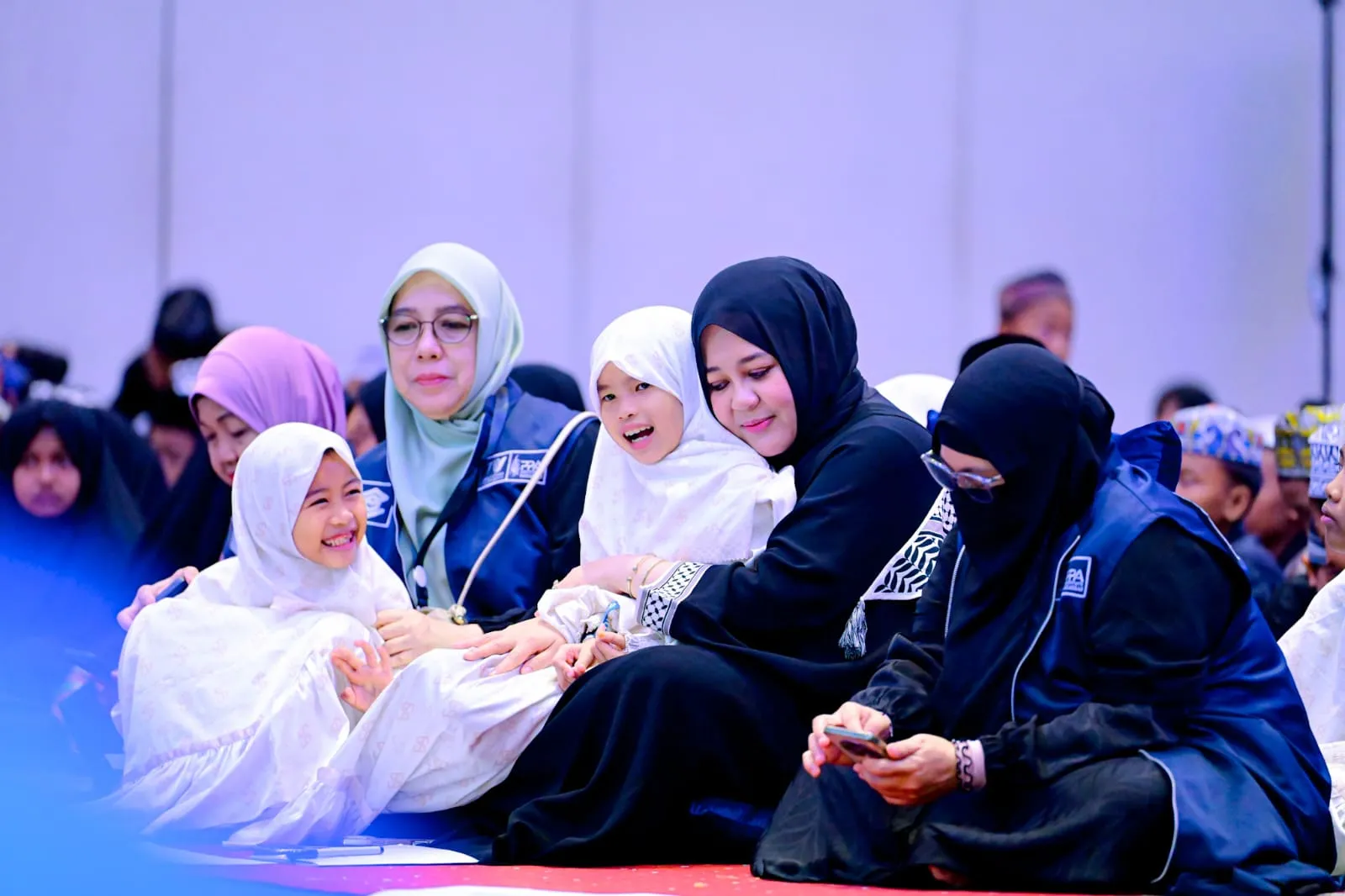 Fatmawati Rusdi Dikukuhkan sebagai Bunda Yatim Sulsel di Yatim Fest 2026