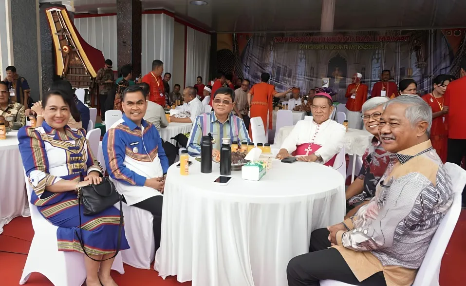 Pemkab Tana Toraja Hadiri Pentahbisan Diakon dan Imam, Dorong Peran Sosial dan Pelestarian Lingkungan