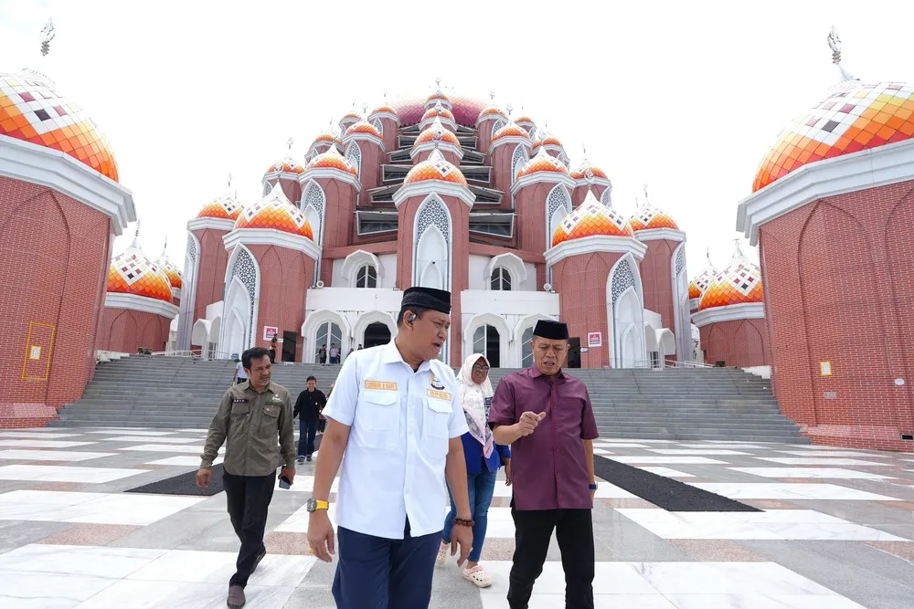 DPRD Sulsel Tinjau Kebocoran Masjid Kubah 99 Asmaul Husna, Butuh Perbaikan Menyeluruh