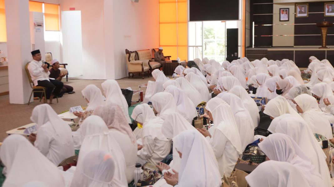 Pemkot Parepare Perkuat Iman ASN Perempuan Lewat Safari Dakwah