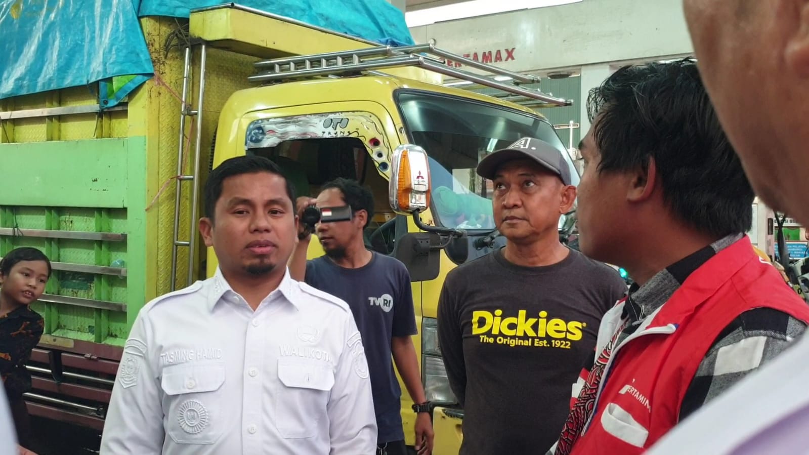 Wali Kota Parepare Pastikan Stok BBM Aman Pasca Panic Buying 1 Wali Kota Parepare Pastikan Stok BBM Aman Pasca Panic Buying