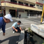 Pemkot Parepare Edukasi Warga Lewat Aksi Pembersihan Drainase, Tekankan Bahaya Sampah Plastik