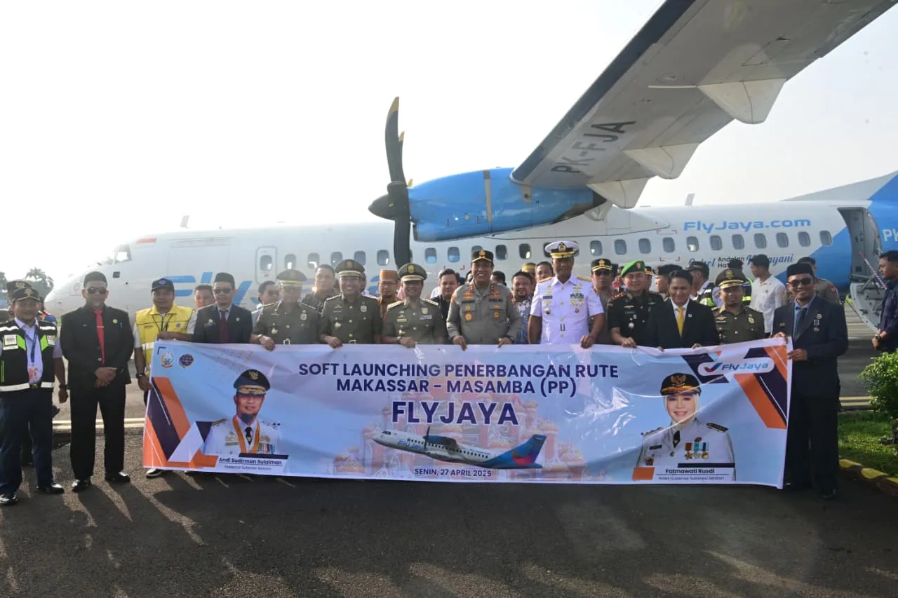 Penerbangan Perdana Masamba-Makassar Resmi Mengudara, Gubernur Sulsel Ajak Masyarakat Manfaatkan Layanan 1 Penerbangan Perdana Masamba-Makassar Resmi Mengudara, Gubernur Sulsel Ajak Masyarakat Manfaatkan Layanan