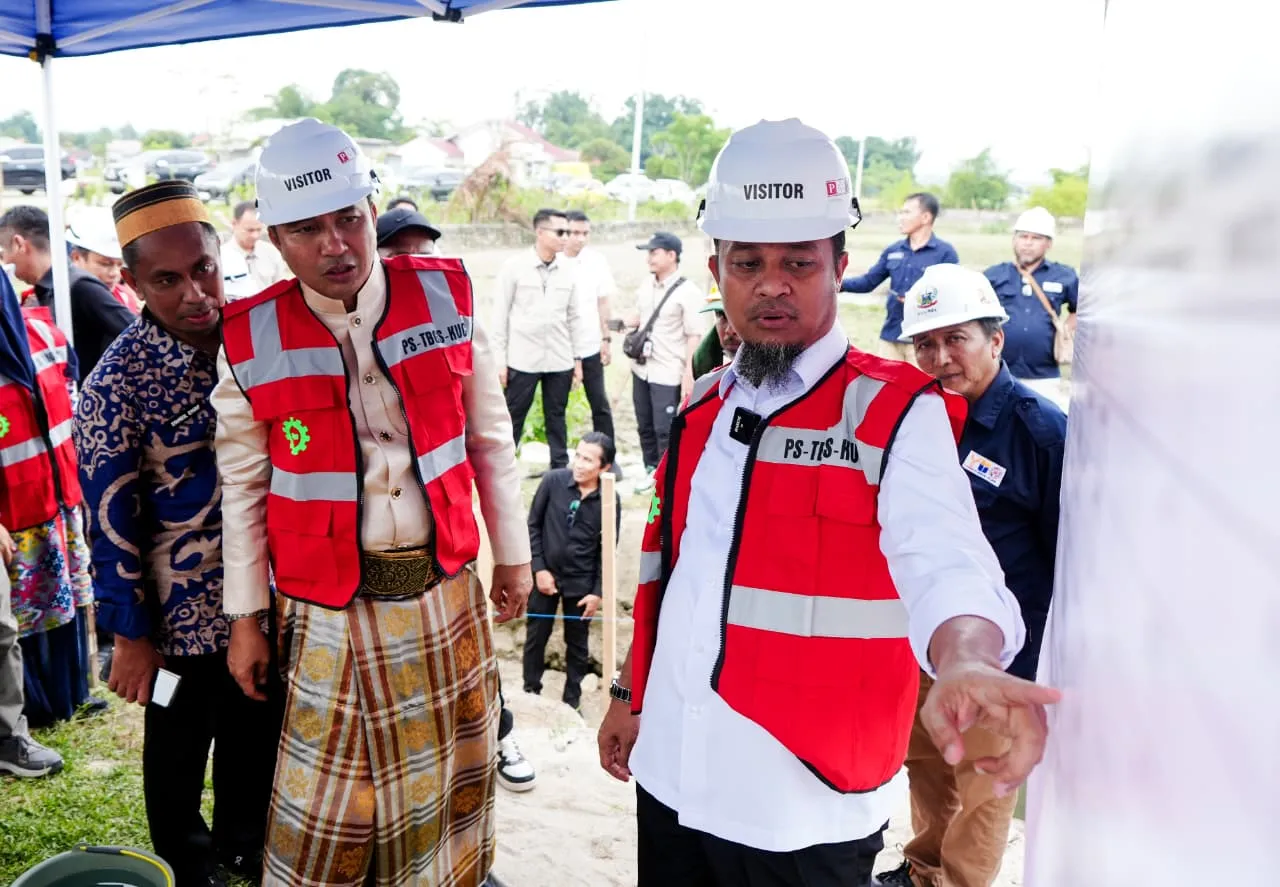 Sederet Pembangunan Nyata Gubernur Sulsel di HUT ke-27 Luwu Utara, dari Jalan Terpencil hingga Penerbangan Perdana 1 Sederet Pembangunan Nyata Gubernur Sulsel di HUT ke-27 Luwu Utara, dari Jalan Terpencil hingga Penerbangan Perdana