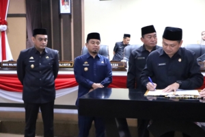 Pemkot Parepare dan DPRD Sepakati Dua Ranperda Strategis, Fokus Industri dan Olahraga