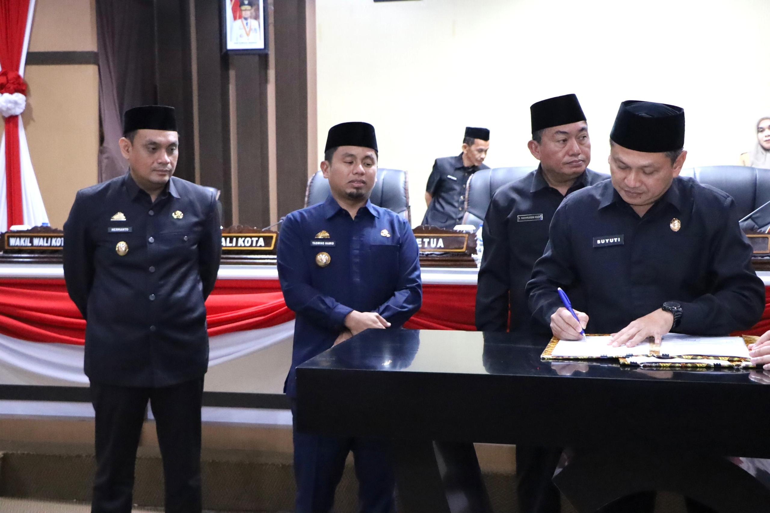 Pemkot Parepare dan DPRD Sepakati Dua Ranperda Strategis, Fokus Industri dan Olahraga 1 Pemkot Parepare dan DPRD Sepakati Dua Ranperda Strategis, Fokus Industri dan Olahraga