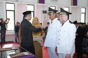 Yusuf Ritangnga Lantik 80 Pejabat di Lingkup Pemkab Enrekang, Tegaskan Evaluasi Tiap 6 Bulan
