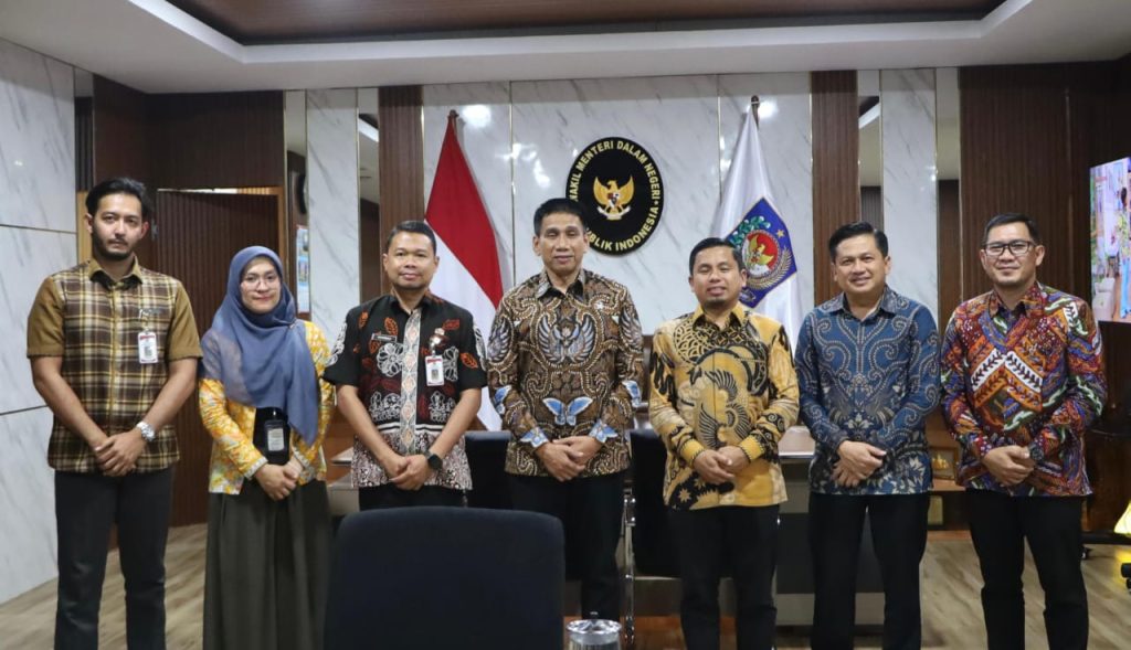 Bertemu Wamendagri, Tasming Bahas Efisiensi Anggaran hingga Restrukturisasi OPD 1 tasming hamid