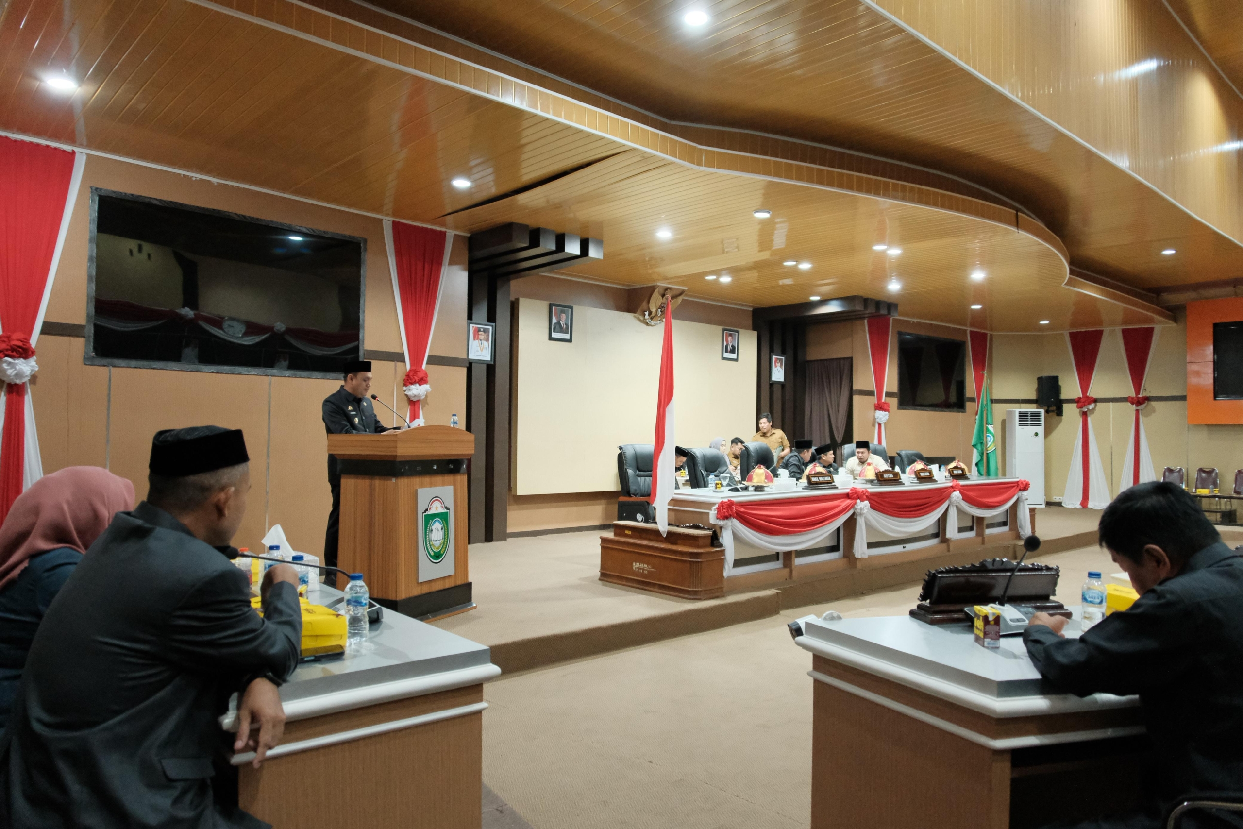 DPRD dan Pemkot Parepare Sepakati Ranperda Pertanggungjawaban APBD 2025, Hermanto Sampaikan Apresiasi atas Sinergi Pembahasan 1 DPRD dan Pemkot Parepare Sepakati Ranperda Pertanggungjawaban APBD 2025, Hermanto Sampaikan Apresiasi atas Sinergi Pembahasan