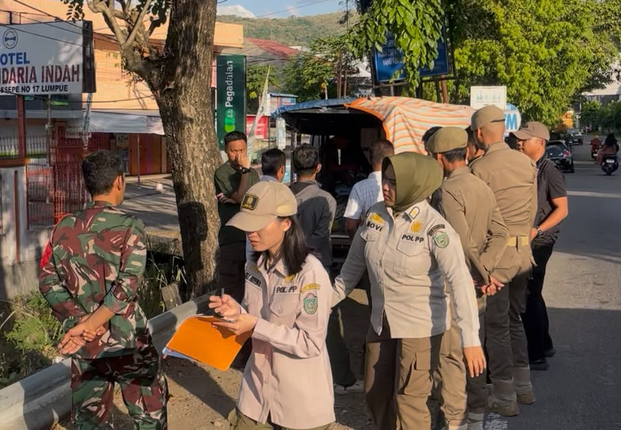Penertiban PKL Musiman Di Dekat Jembatan Sumpang, Pemkot Sudah Lakukan Pendekatan Persuasif 1 Penertiban PKL Musiman Di Dekat Jembatan Sumpang, Pemkot Sudah Lakukan Pendekatan Persuasif