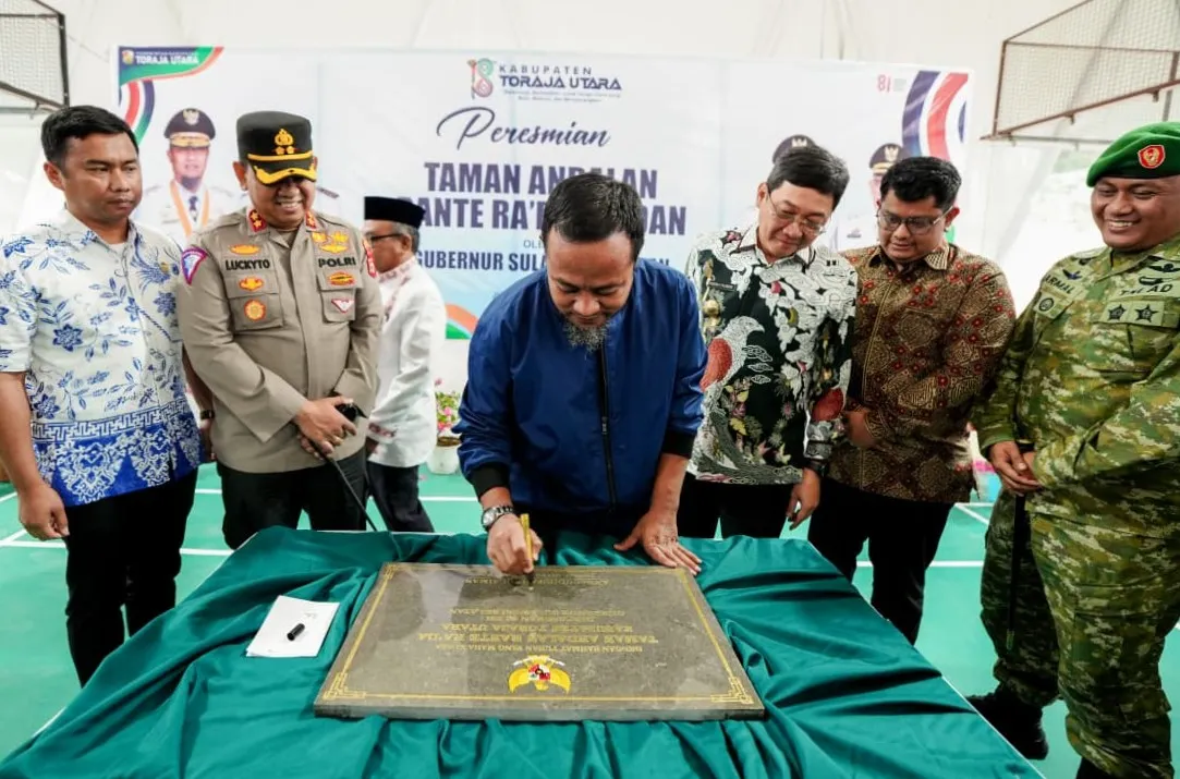 Gubernur Andi Sudirman Resmikan Taman Andalan Rante Ra'da', Hadirkan Sport Center Baru di Toraja Utara 1 Gubernur Andi Sudirman Resmikan Taman Andalan Rante Ra’da’, Hadirkan Sport Center Baru di Toraja Utara