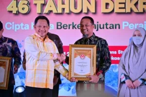 Gubernur Andi Sudirman Terima Penghargaan Dekranas, Mendagri Puji Kesuksesan Sulsel Jadi Tuan Rumah Syukuran Dekranas ke-46