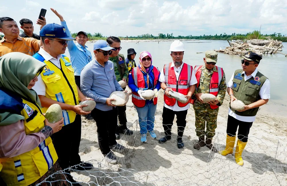 Gubernur Andi Sudirman Ground Breaking Penanganan Banjir Sungai Rongkong di Luwu Utara 1 Gubernur Andi Sudirman Ground Breaking Penanganan Banjir Sungai Rongkong di Luwu Utara